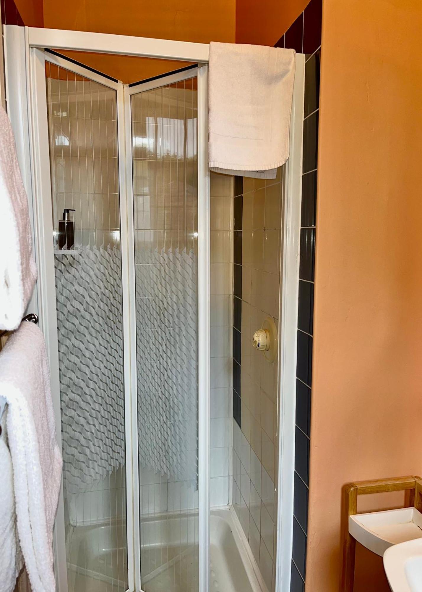 Guest house Clone
